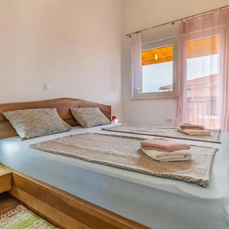 Lägenhet Elin Medulin