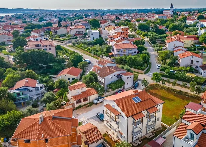 Apartament Elin