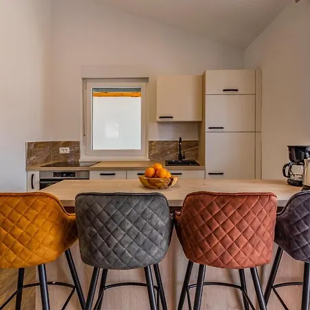 Apartments Elin * Medulin